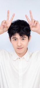 宝藏男孩刘昊然高清手机壁纸 每一张歪头浅笑露虎牙喜欢哪一张呢