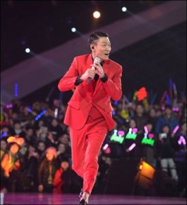 2013年的跨年演唱会,刘德华一个人就拯救了湖南卫视的收视率