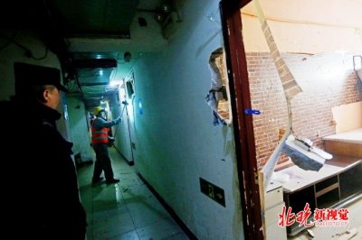 北京朝阳丰台多个地下室群租房死灰复燃 “循环”怎么破?