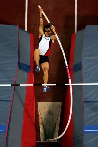 中国撑杆跳领头羊薛长锐