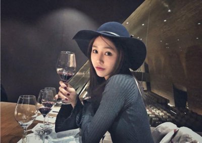 韩国出生、就读中国传媒大学,高中跳级的“雪糕妹妹”李思函近照